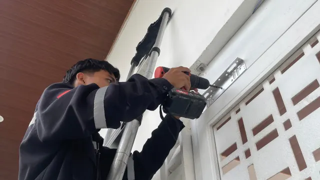 Pemasangan 1 Access Door Hiview di PT GRAND WIJAYA PERSADA Lampung — foto 3