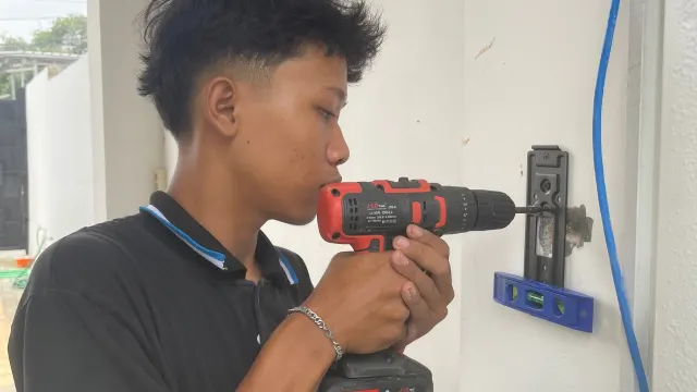 Pemasangan 1 Access Door Hiview di PT GRAND WIJAYA PERSADA Lampung — foto 4