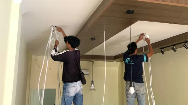 Kondisi sebelum — Pemasangan CCTV, Fingerprint, Speaker, Monitor di ROKEZ